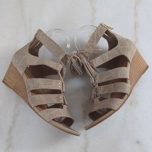 UGG Taupe Strappy Lace-Up Tassel Wedge Sandals Size 8